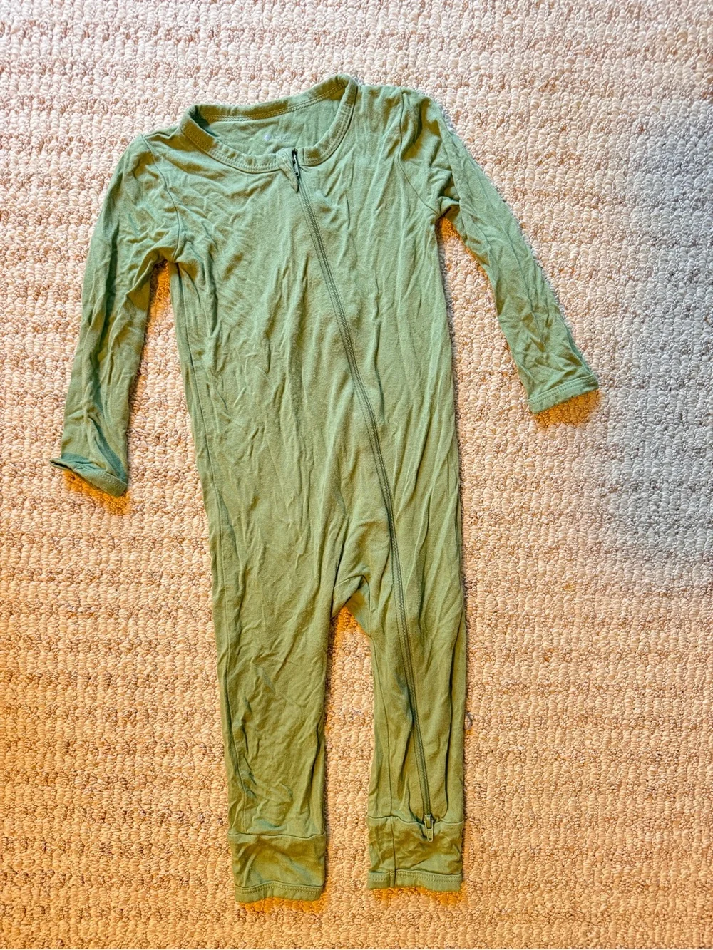 Kyte BABY Green Zip romper
